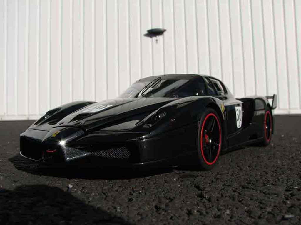 Ferrari Enzo FXX 1/18 Hot Wheels Elite FXX # 30 michael schumacher tuning modellino in miniatura