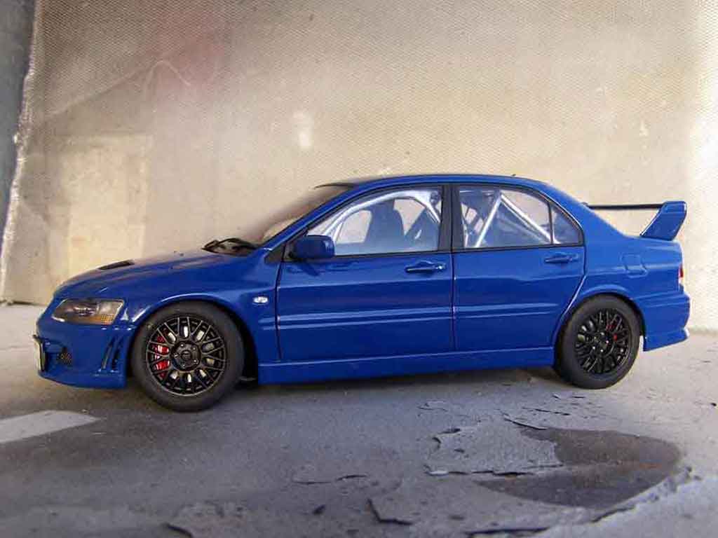 Mitsubishi Lancer Evolution VII 1/18 Autoart Evolution VII jdm blu tuning modellino in miniatura