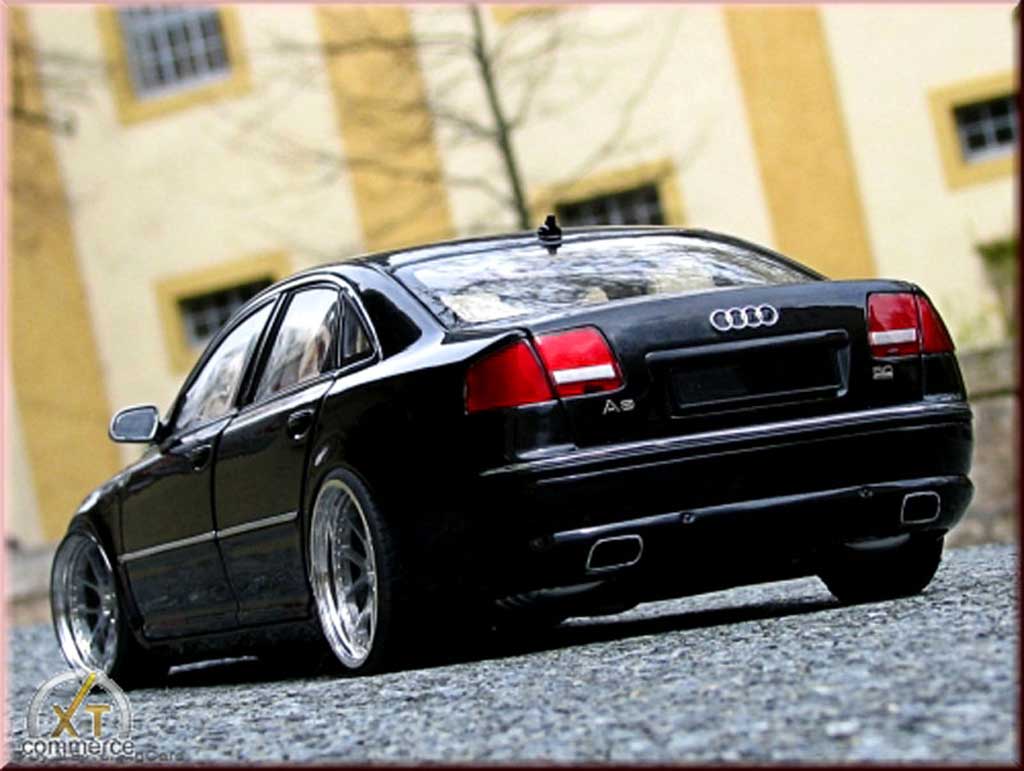 Audi A8 1/18 Kyosho nero jantes 20 pouces tuning modellino in miniatura