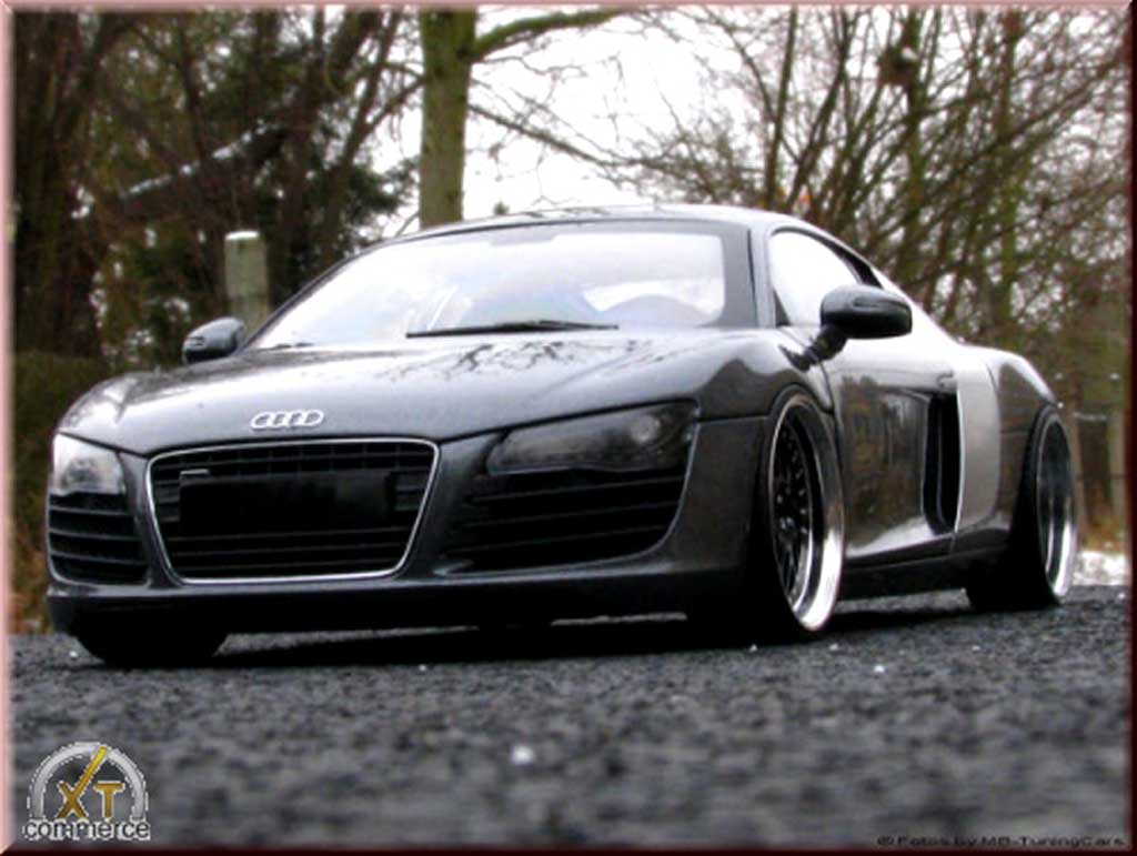 Audi R8 4.2. FSI 1/18 Maisto 4.2. FSI v8 grigio antracite jantes 21 pouces prepa moteur tuning modellino in miniatura