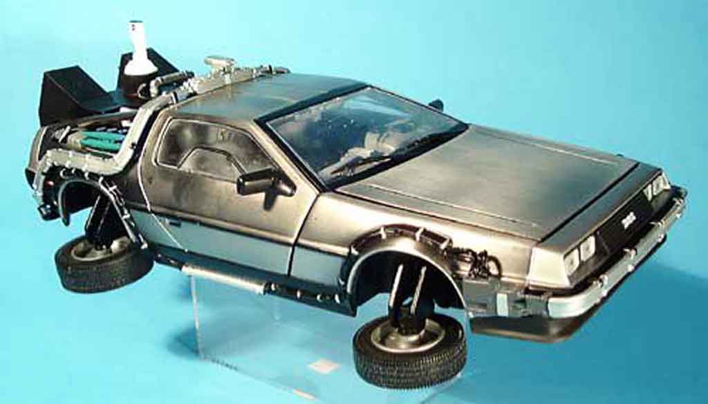De Lorean futur II 1/18 Sun Star dmc-12 time machine retour vers le futur modellino in miniatura