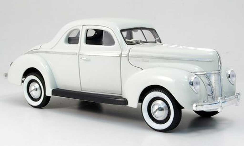 Ford Hot Rod 1/18 Eagle de luxe coupe bianco 1940 modellino in miniatura