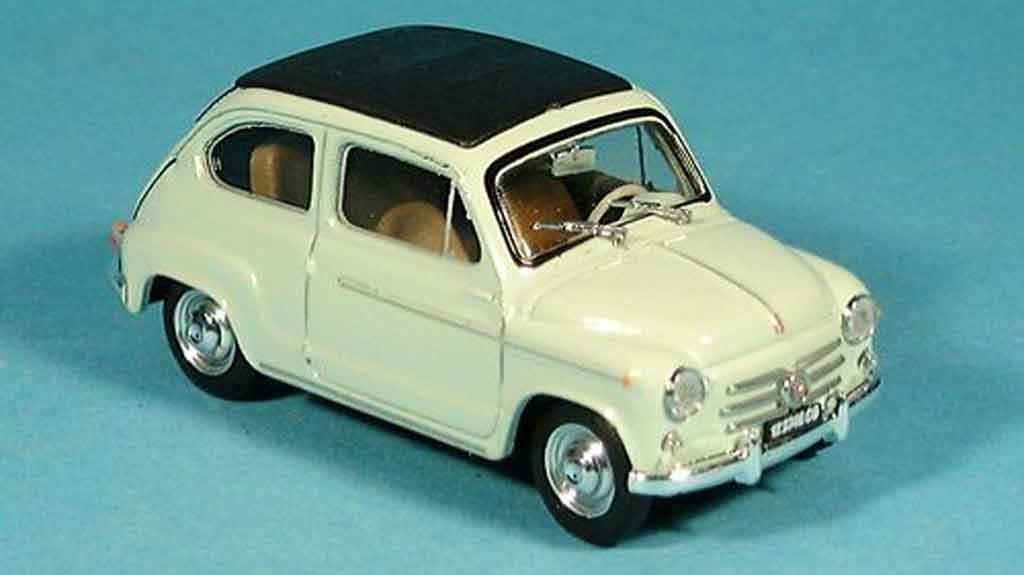 Fiat 600 1/43 Brumm D geschlossen grun 1960 modellino in miniatura