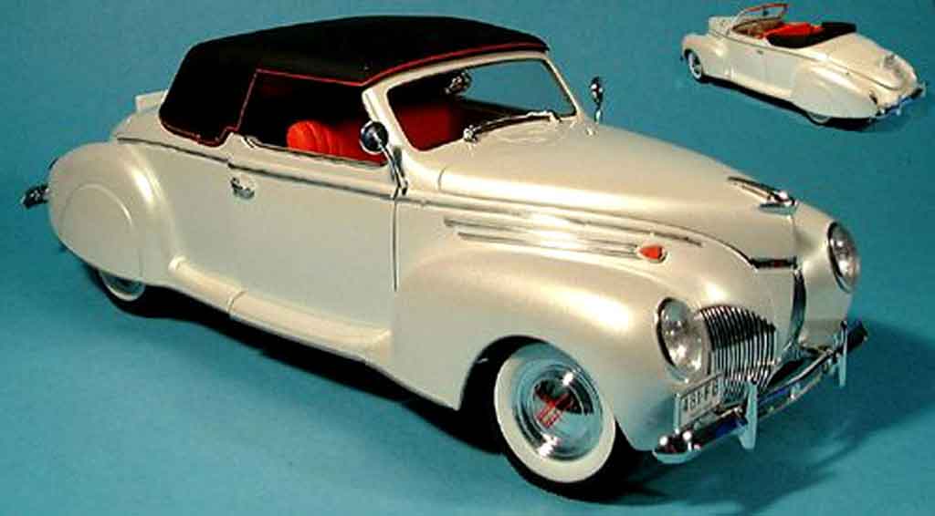 Lincoln Zephyr 1/18 Signature bianco 1939 modellino in miniatura