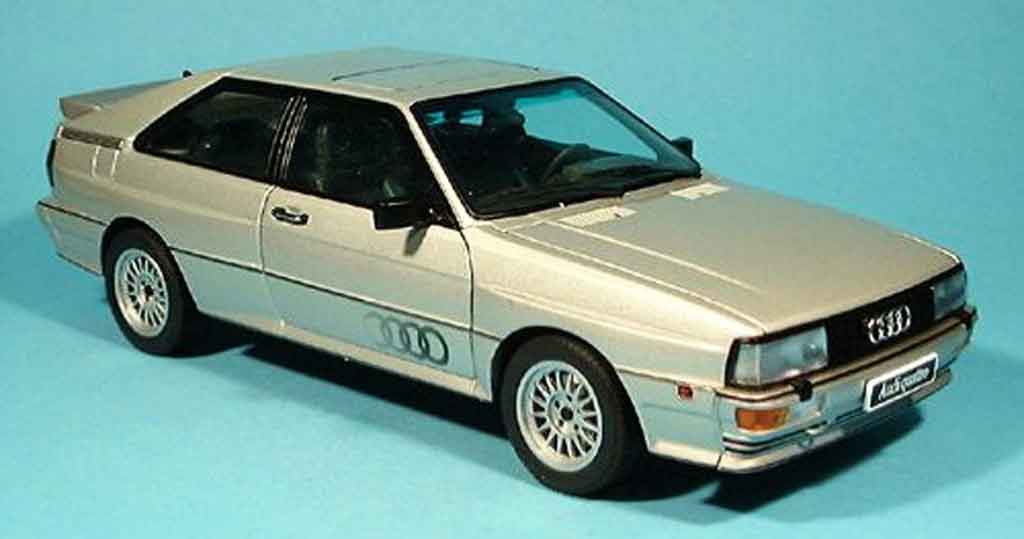 Audi Quattro 1/18 Autoart grigio beige 1988 modellino in miniatura
