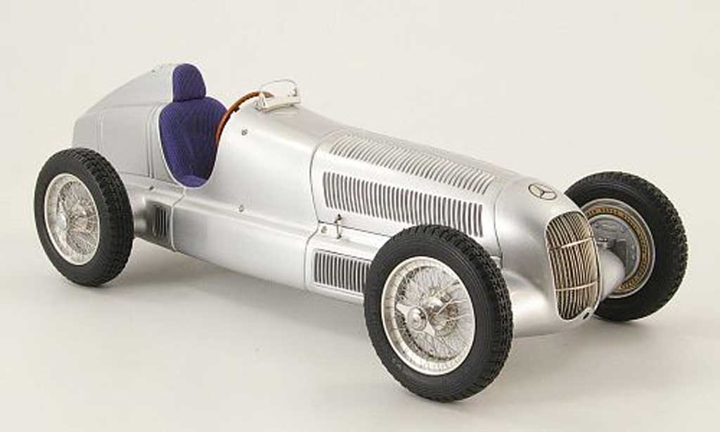 Mercedes W 25 1/18 CMC Ur-grigiopfeil des Manfred von Brauchitsch 1934 modellino in miniatura