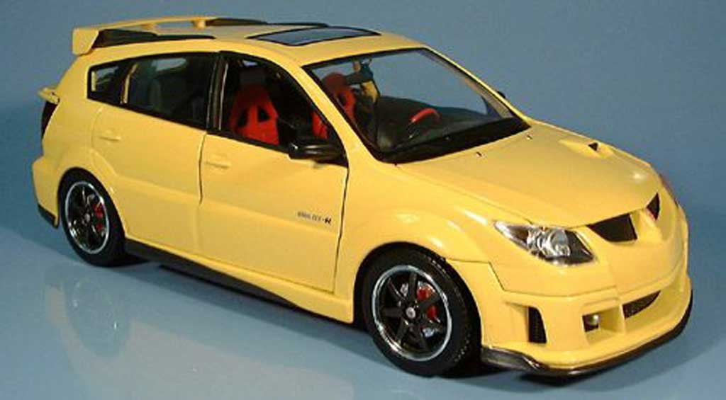 Pontiac Vibe 1/18 Yat Ming gtr giallo 2003 modellino in miniatura