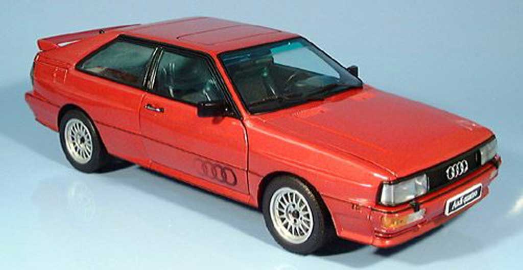 Audi Quattro 1/18 Autoart rosso 1988 modellino in miniatura