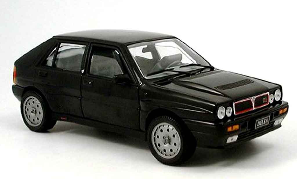Lancia Delta HF Integrale 1/18 Sun Star HF Integrale nero modellino in miniatura