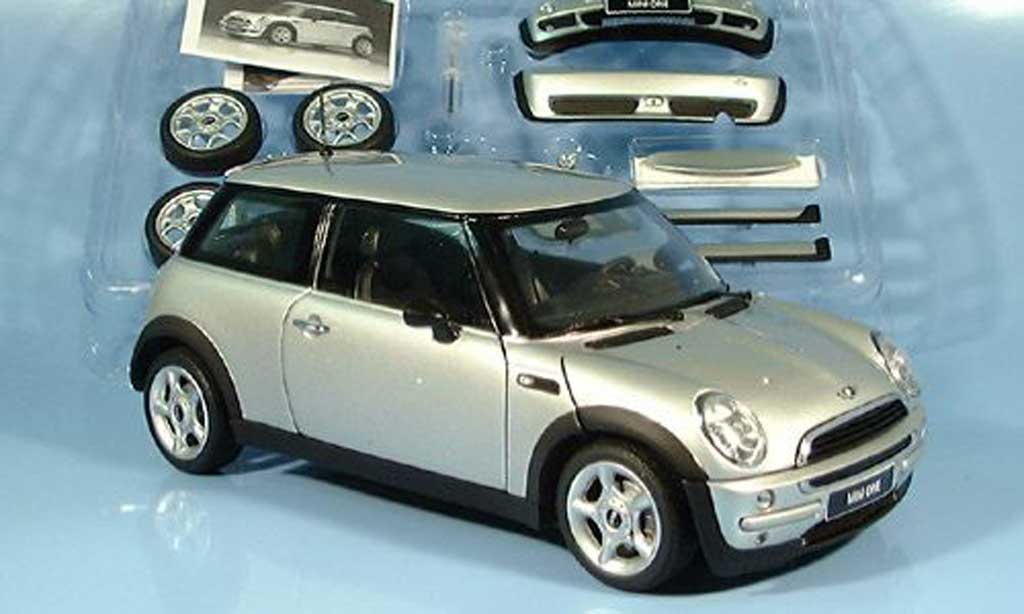 Mini One 1/18 Kyosho metalliseemit Tuningteilen modellino in miniatura