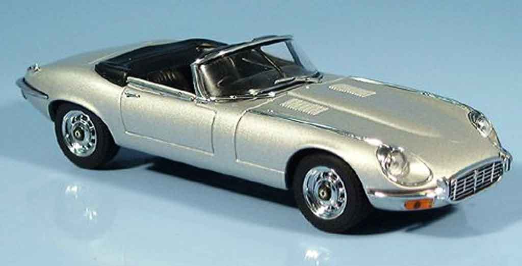 Jaguar E-Type 1/43 Autoart cabriolet serie iii grigio metallisee modellino in miniatura