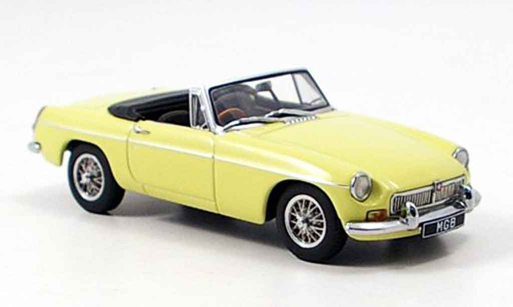 MG B 1/43 Autoart Roadster MK II giallo modellino in miniatura