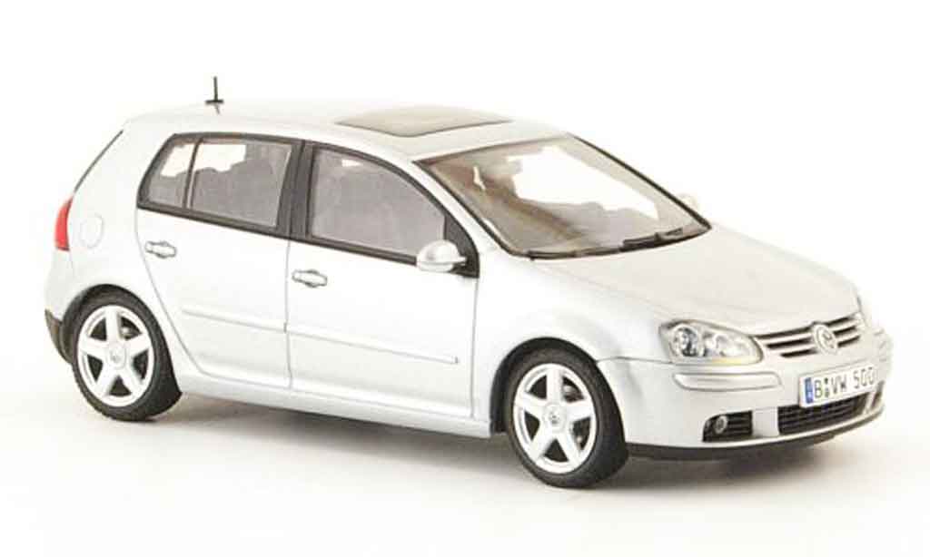 Volkswagen Golf V 1/43 Autoart V grigio metallisee 5 portes 2003 modellino in miniatura