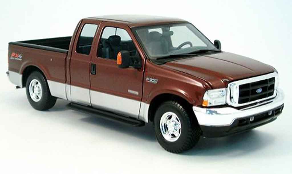 Ford F-350 1/18 Maisto rosso/grigio 2004 modellino in miniatura