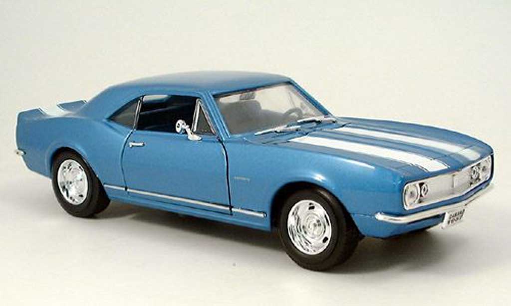 Chevrolet Camaro Z28 1/18 Yat Ming Z28 blu 1967 modellino in miniatura