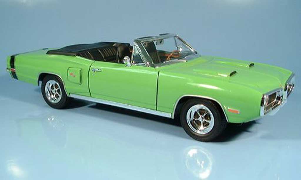 Dodge Coronet 1970 1/18 Yat Ming 1970 R/T grun modellino in miniatura