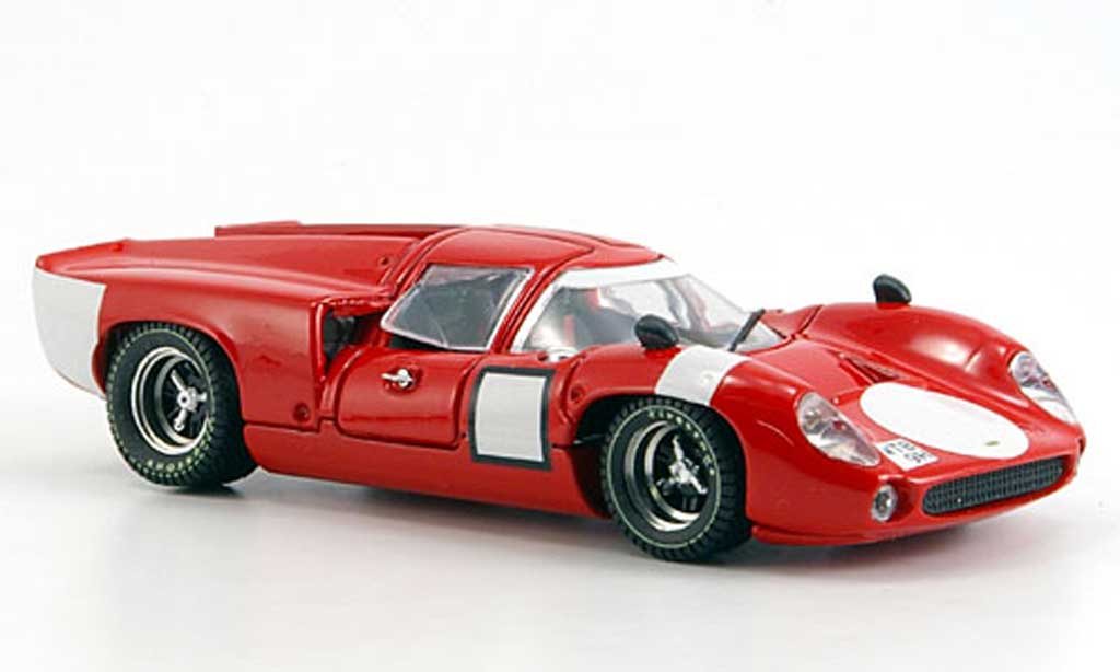 Lola T70 1969 1/43 Best 1969 Coupe rosso Strassenversion 1969 modellino in miniatura