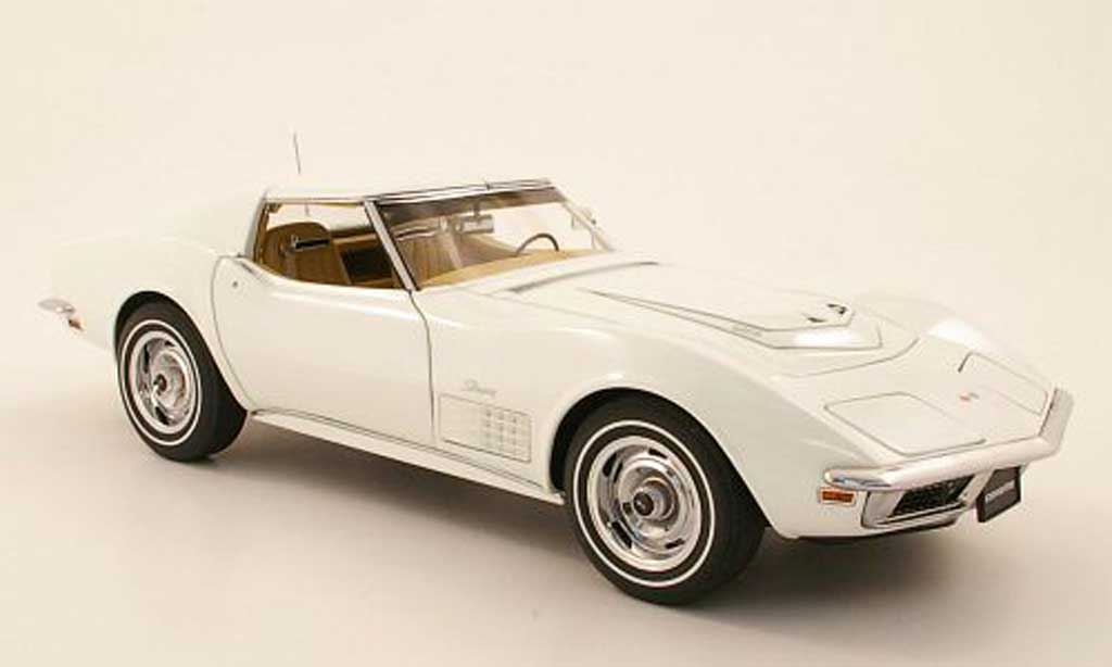 Chevrolet Corvette C3 1/18 Autoart C3 bianco 1970 modellino in miniatura