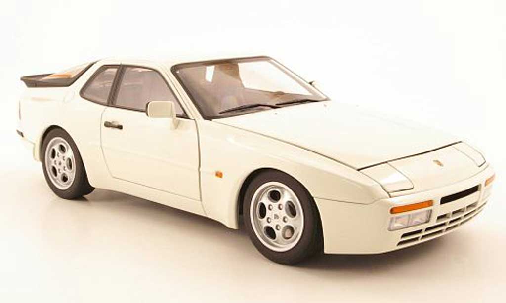 Porsche 944 1985 1/18 Autoart 1985 turbo creme bianco modellino in miniatura