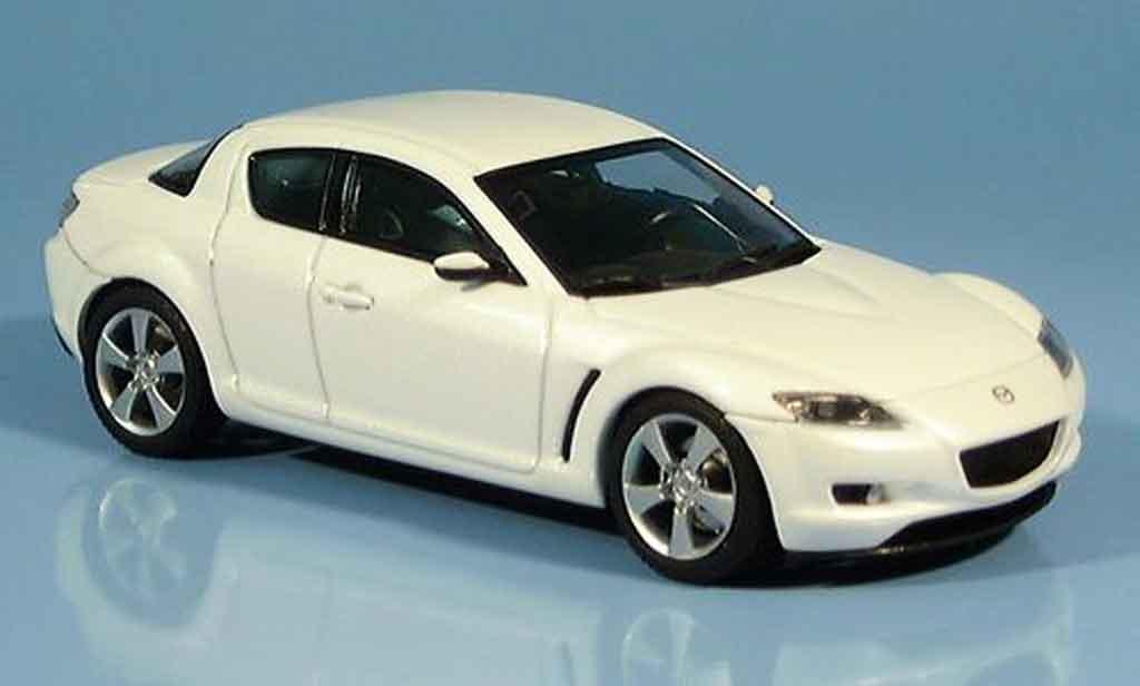Mazda RX8 1/43 Autoart RX 8 bianco modellino in miniatura
