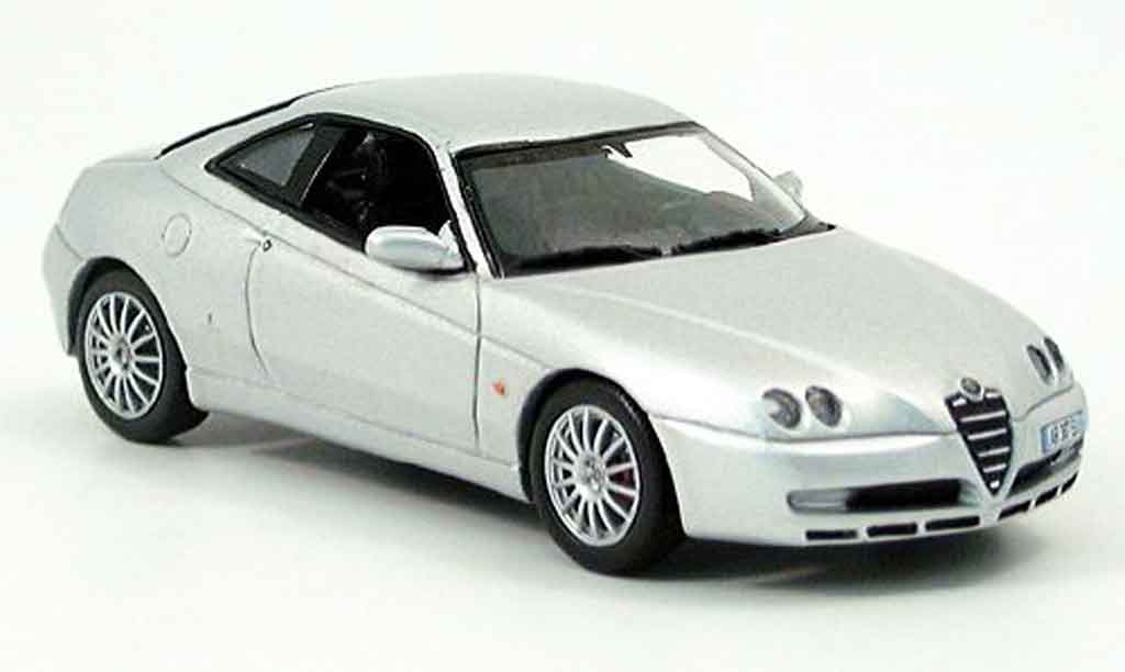 Alfa Romeo GT 3.2 1/43 Norev V 3.2 grigio metallisee 2003 modellino in miniatura