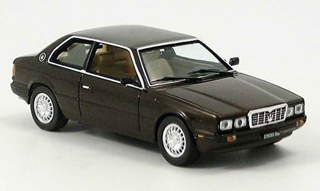Maserati Biturbo 1/43 IXO marronee 1982 modellino in miniatura