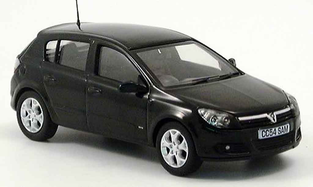Opel Astra 1/43 Vanguards grun modellino in miniatura