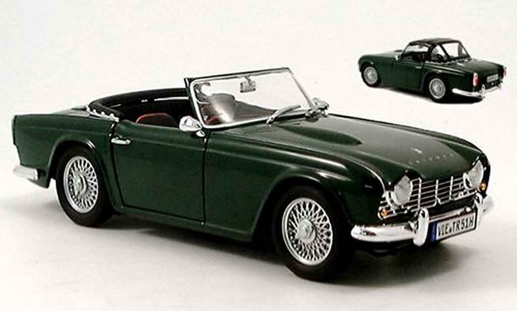 Triumph TR4 1/18 Revell grun 1963 modellino in miniatura
