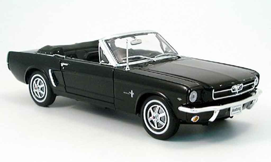 Ford Mustang 1964 1/18 Welly 1964 cabriolet nero offen modellino in miniatura