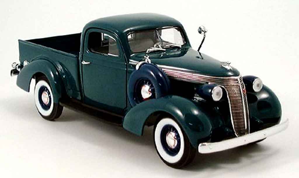 Studebaker Coupe Express 1/18 Yat Ming pick up grun 1937 modellino in miniatura