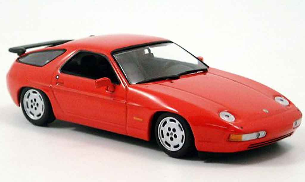 Porsche 928 1991 1/43 Minichamps 1991 S4 rosso modellino in miniatura