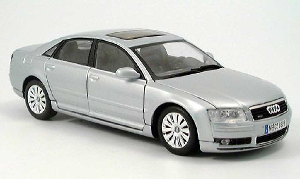 Audi A8 1/18 Motormax grigio modellino in miniatura