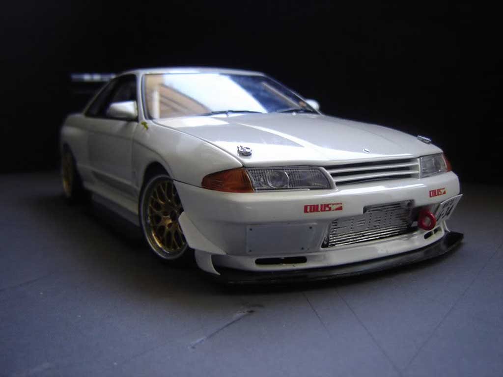 Nissan Skyline R32 1/18 Kyosho R32 Time attack bianco tuning modellino in miniatura