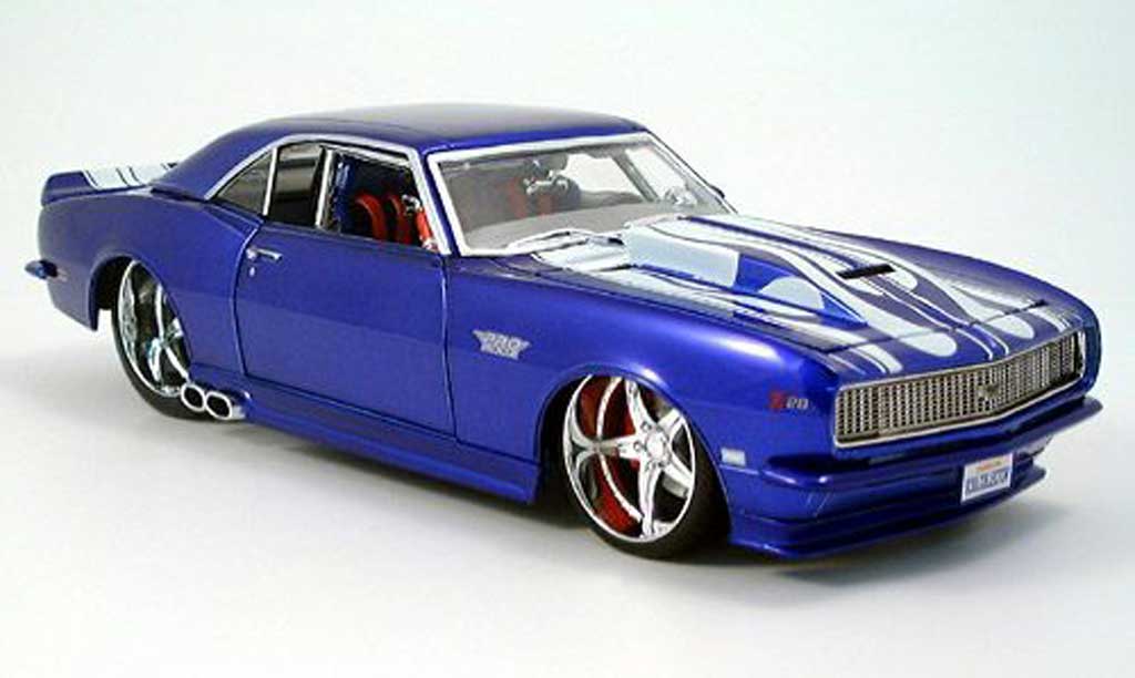 Chevrolet Camaro Z28 1/18 Maisto Z28 blu/bianco tuning 1968 modellino in miniatura