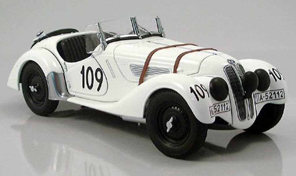Bmw 328 1938 1/18 Autoart 1938 roadster mille miglia bianco numero 109 modellino in miniatura