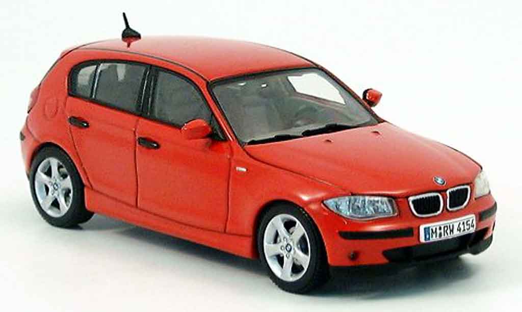 Bmw 114 E87 1/43 Autoart E87 i rosso 2005 modellino in miniatura
