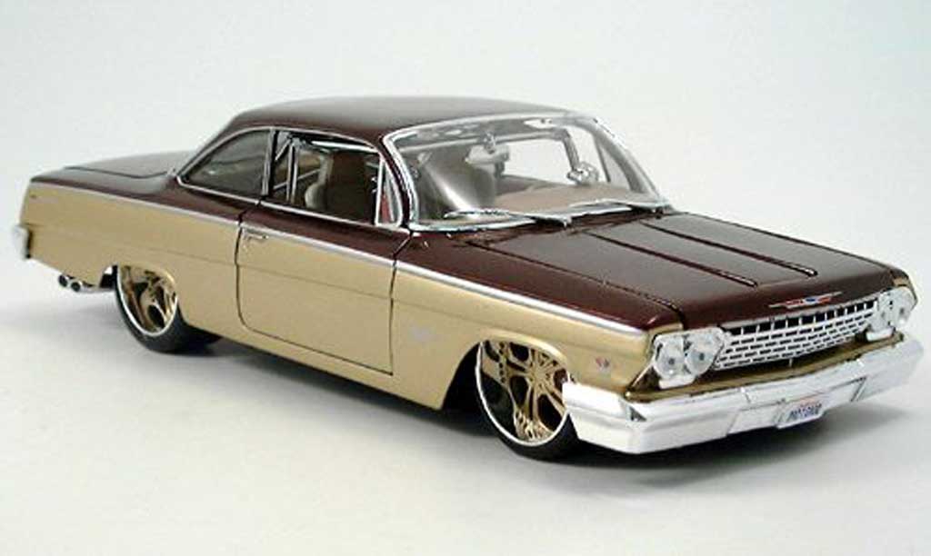 Chevrolet Bel Air 1962 1/18 Maisto 1962 or marroneeetuning car modellino in miniatura