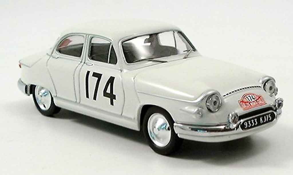 Panhard PL 17 1961 1/43 IXO 1961 No. 174 Sieger Rallye Monte Carlo modellino in miniatura