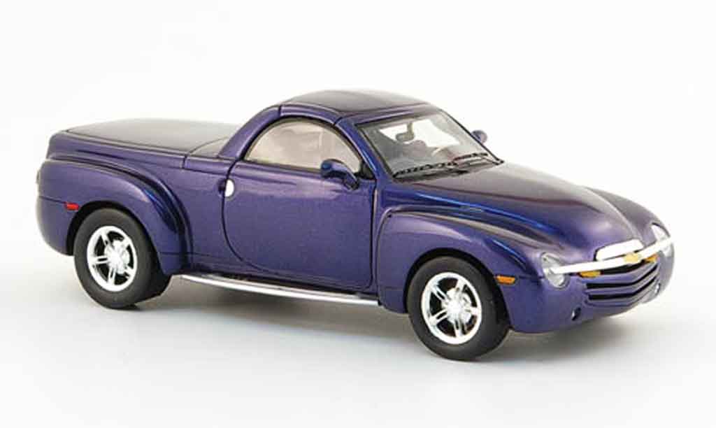 Chevrolet SSR 1/43 Spark blu 2005 modellino in miniatura