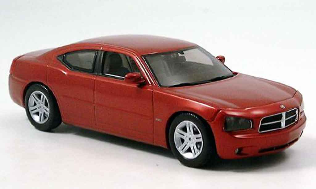 Dodge Charger 2006 1/43 Norev 2006 R T rosso modellino in miniatura