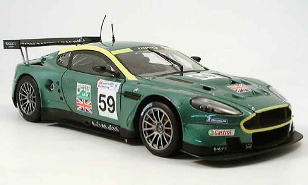 Aston Martin DBR9 1/18 Solido no. 59 le mans 2005 modellino in miniatura