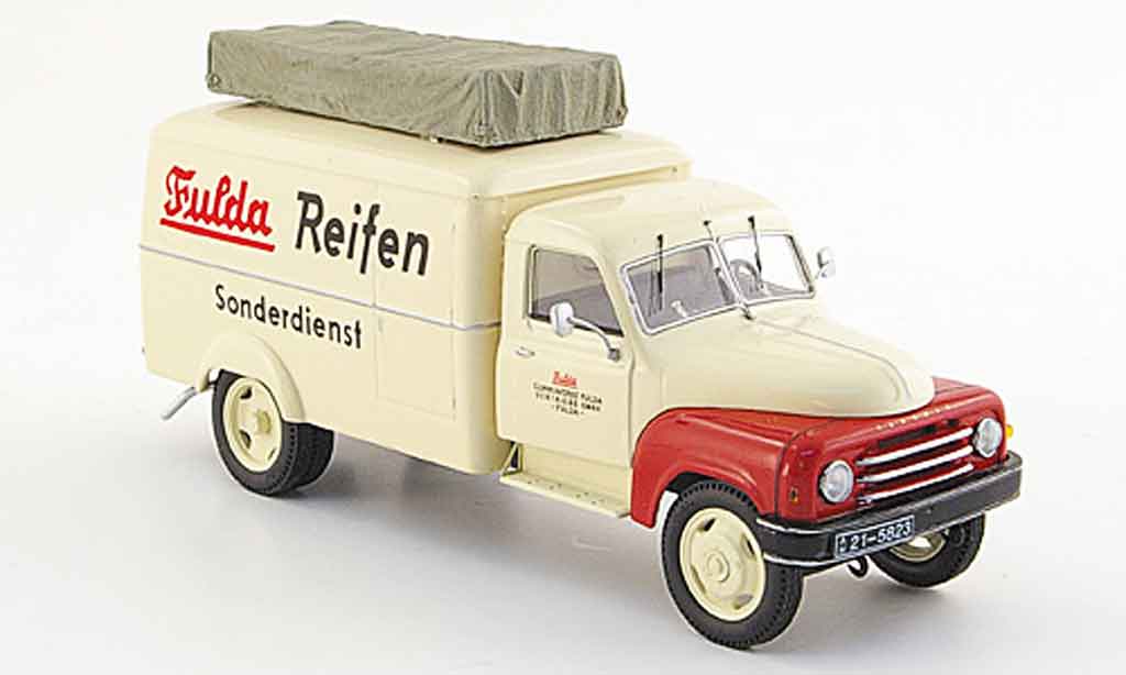 Hanomag L28 1/43 Schuco Kastenwagen Fulda Reifen modellino in miniatura