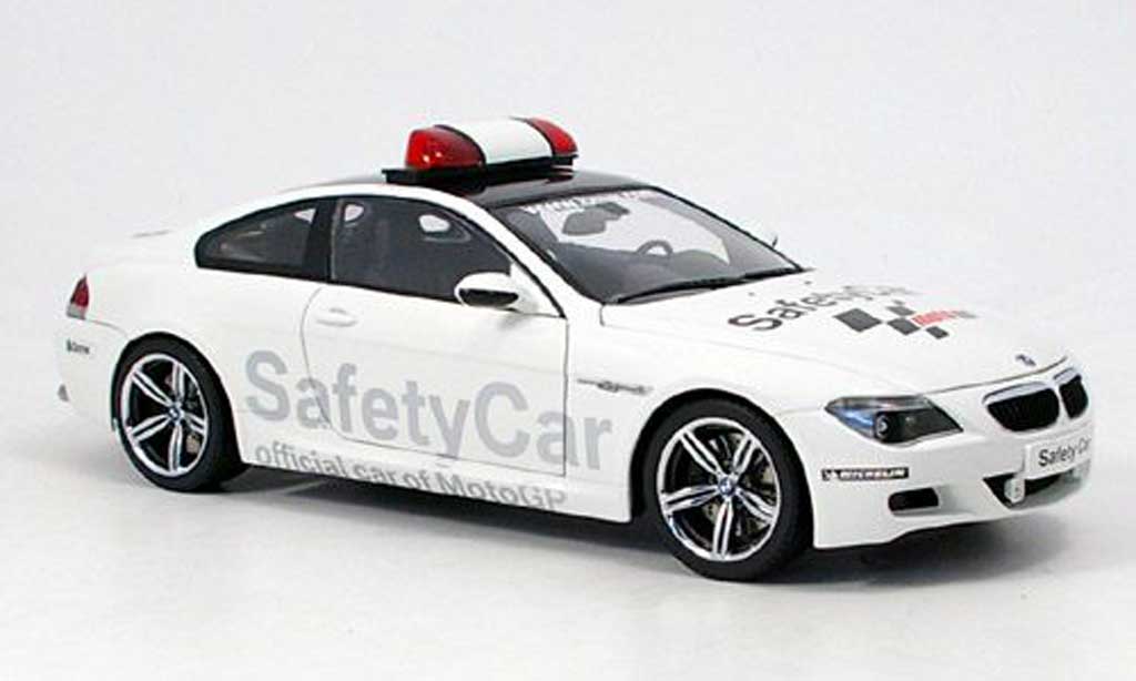 Bmw M6 E63 1/18 Kyosho E63 moto gp safety car 2005 modellino in miniatura