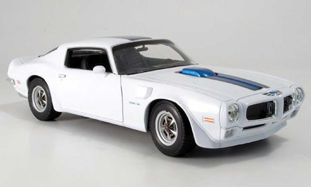 Pontiac Firebird 1972 1/18 Welly 1972 trans am bianco bande blu modellino in miniatura