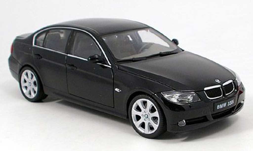 Bmw 330 E90 1/18 Welly E90 i nero modellino in miniatura