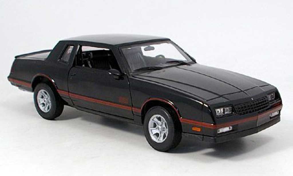 Chevrolet Monte Carlo 1/18 Welly ss noir 1987 modellino in miniatura
