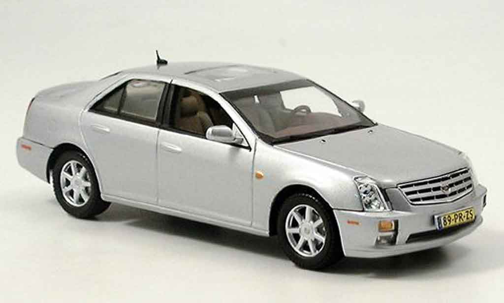 Cadillac STS 1/43 Norev grigio metallisee 2005 modellino in miniatura