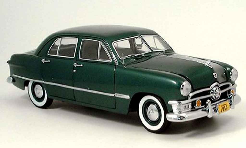 Ford Custom 1/18 Precision grun 1950 modellino in miniatura