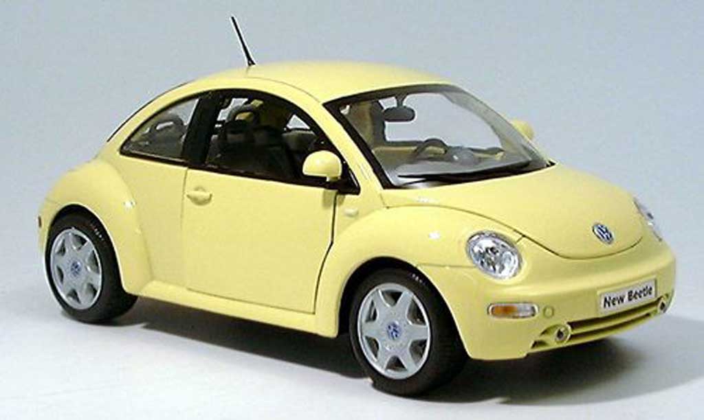Volkswagen New Beetle 1/18 Welly giallo clair modellino in miniatura