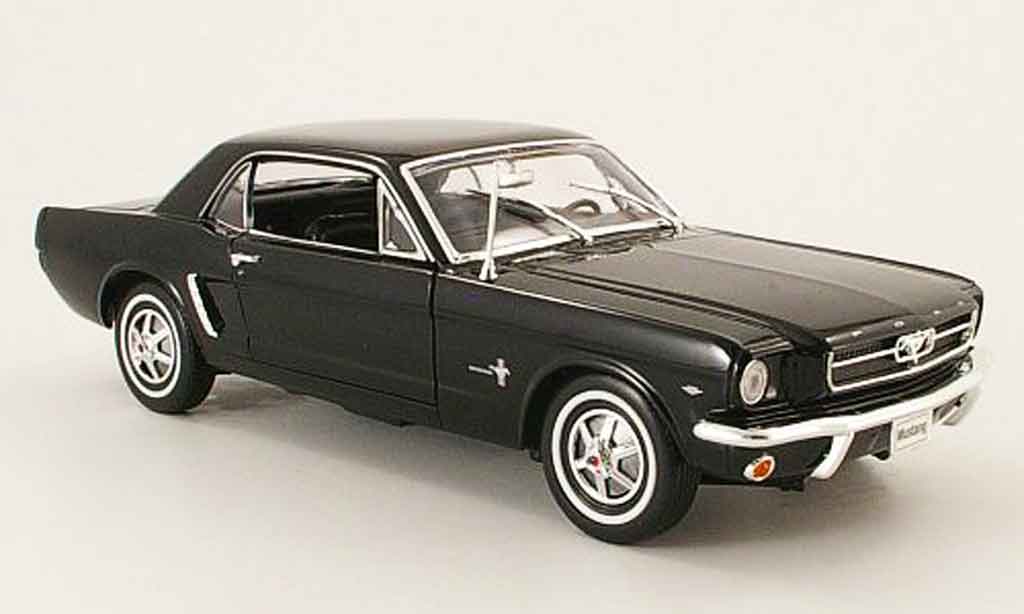Ford Mustang 1964 1/18 Welly 1964 coupe nero modellino in miniatura